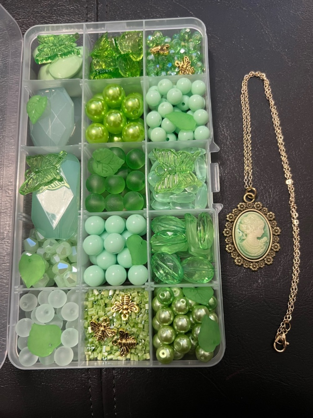 Craft Beads, GRANNY SMITH APPLE - FRESH PICKED, Jewelry Supplies, bulk beads